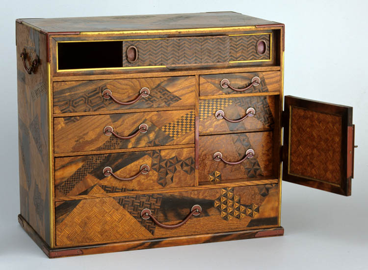 Modélisation, fabrication et finition en ébénisterie