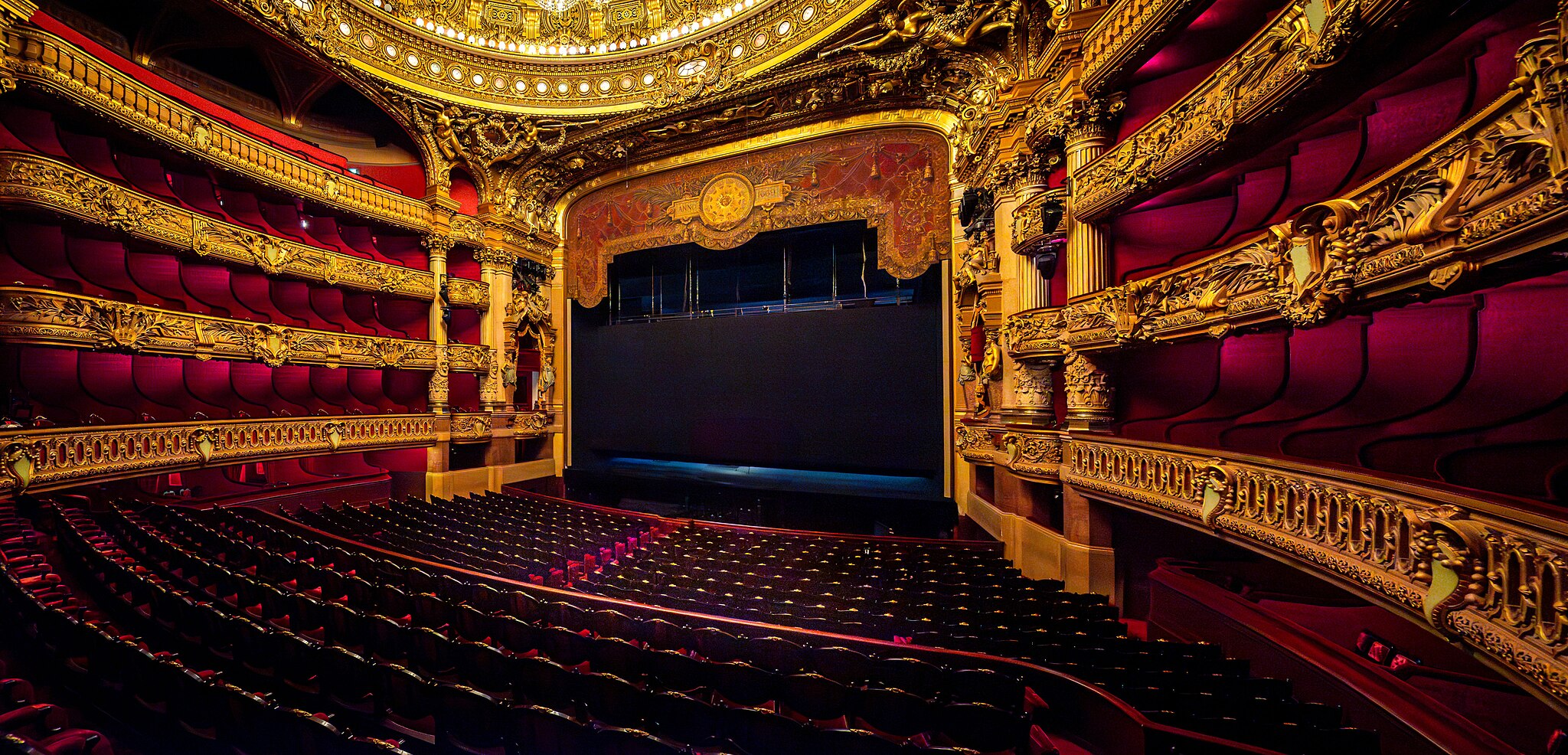 Restauration et réfection des sièges et fauteuils de théâtre