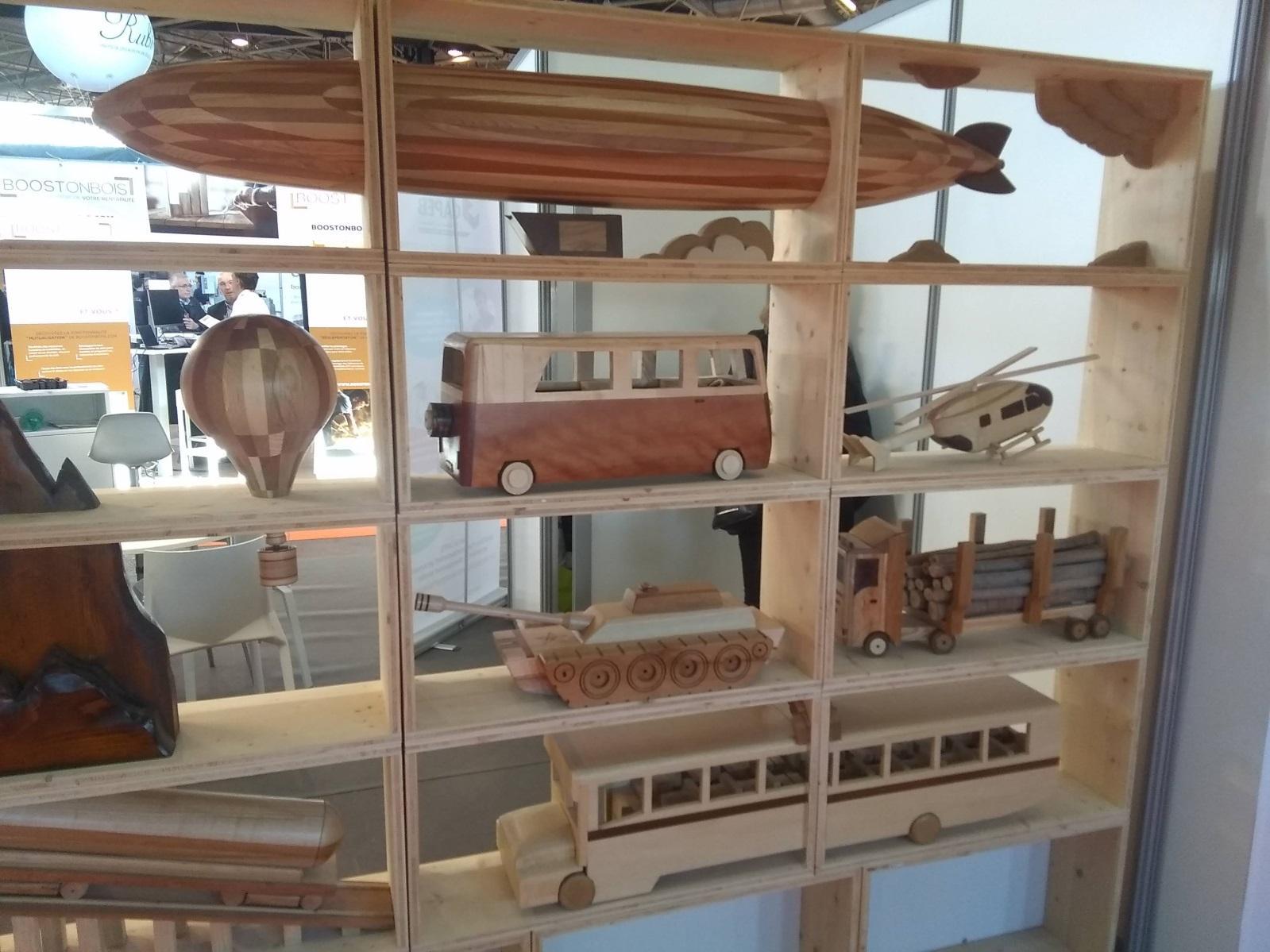 La fabrication des jouets en bois et leurs réglementations.