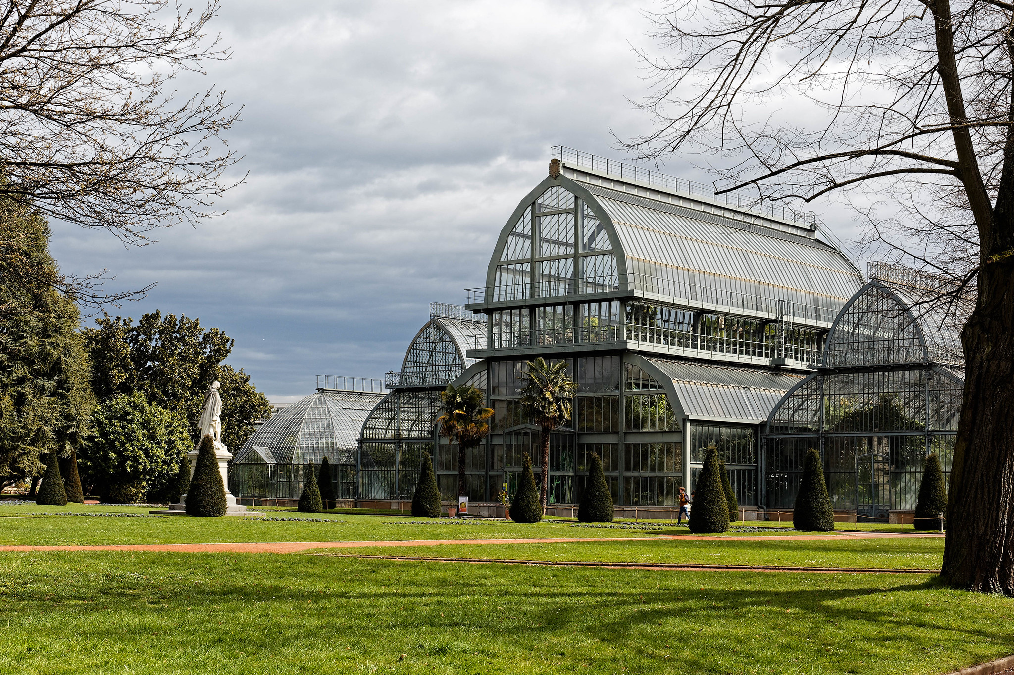 L’art de bâtir avec la nature sous serre